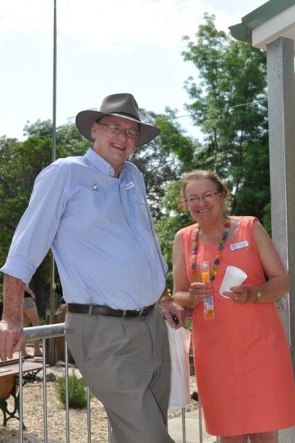  The "old and the new". Past Principal Jock Bidwell and current Principal Mrs Jo Coles