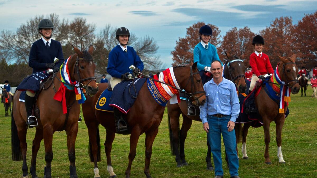  Event age champions left to right: Madeleine Prell, Tayhla Vuleta, Emily Dryden, Grace Reen with ACCIONA Gunning Wind Farm site manager Craig Simon.  The Pony Club NSW State Jumping Equitation Championships held in Gunning have previously received sponsorship support from ACCIONA.  Photo courtesy of Xpoze photography
