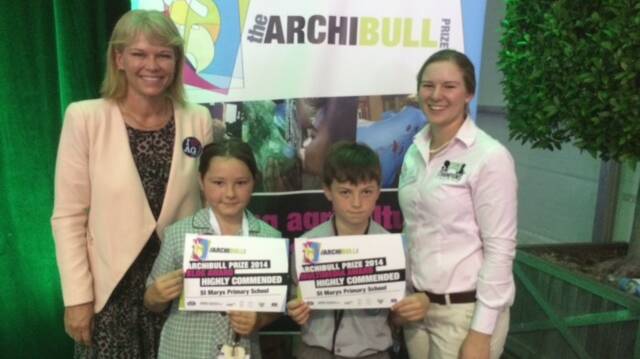 Katrina Hodgkinson and Young Farming Champion Jasmine Nixon are photographed with St. Mary’s students Katelyn Croke and Jack Searl.