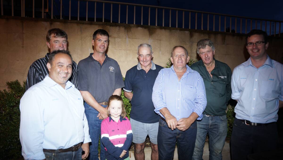 The top four in the long wools were Geoff and Debbie Selmes “Wahronga”, Narrawa; Brian and Helen Anderson “Lower Sylvia Vale”, Binda; Dave Culley “Woodbine Park”, South Wheeo; and Peter and Cheryl Anderson “Coral Ridge”, Laggan.