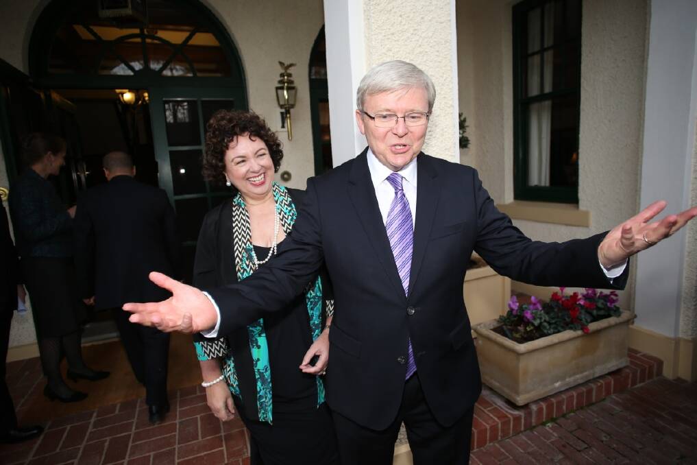 Prime Minister Kevin Rudd and his wife Therese return to The Lodge to host an afternoon tea for the diplomatic corps in Canberra. Photo: Andrew Meares 