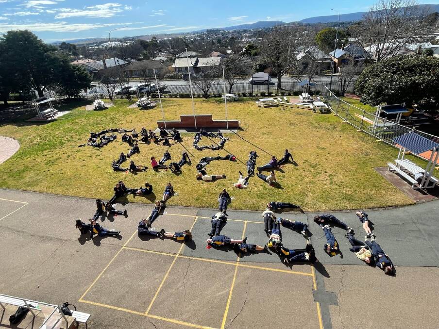 Students at Goulburn High School, where Ryan works, show their support. Photo: Goulburn High School