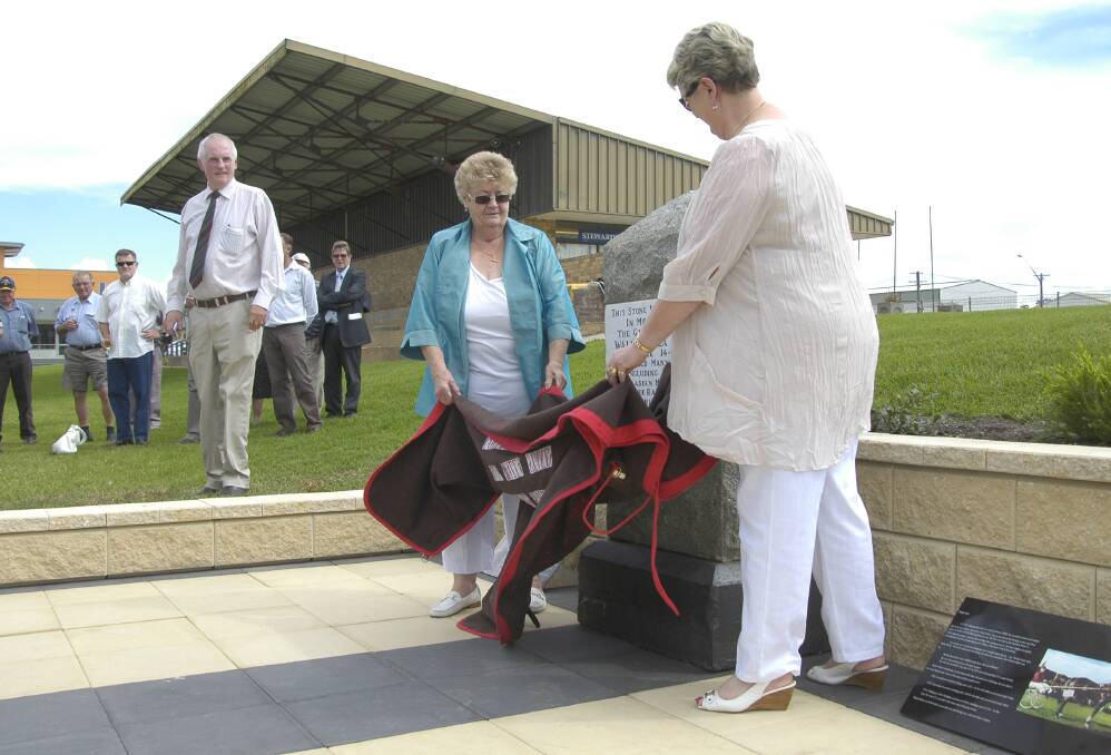 SUPPORTIVE: Cr Margaret O'Neill in blue cardigan – unveiling the Walla Walla memorial a few years ago. Photo: supplied