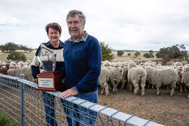 Ready for ewe: Brad and Maria Cartwright of 'Kempton' in Fullerton were the winners of the Crookwell Maiden Flock Ewe competition in 2018. Photo: Paul Anderson.