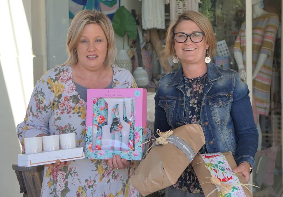 Christmas: Crookwell Country Bunches Caressa Seaman and Top Paddock's Megan Skelly will open for light-night shopping in Crookwell held on December 12. Photo: Clare McCabe