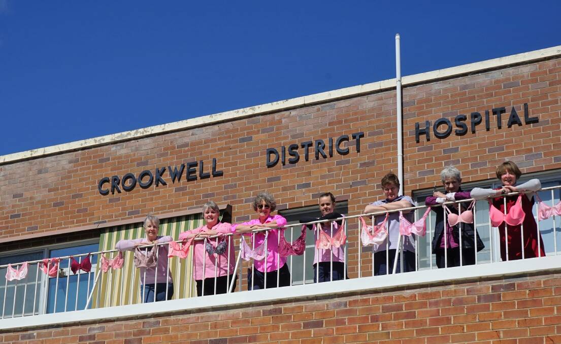 Members of the Crookwell Hospital Community Consultation and Crookwell District Hospital staff during Pink Up Crookwell.