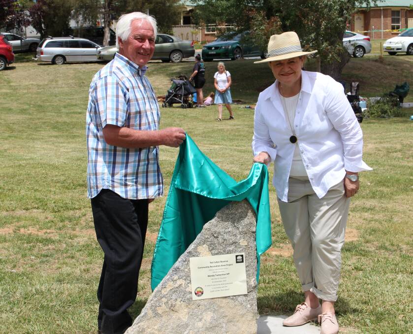 Community: Mayor John Stafford and Member for Goulburn Wendy Tuckerman officiate at Music in the Park celebrations. Photo supplied