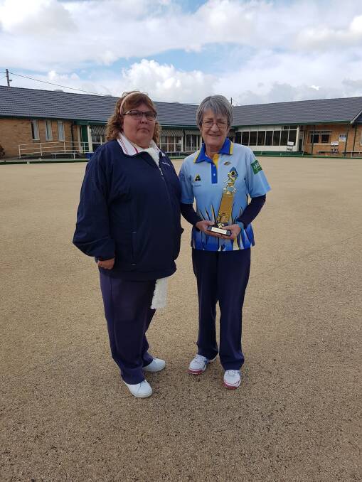 MINOR SINGLES: District Past President's Minor Singles runner up Elizabeth Pace and winner Robyn Cody.