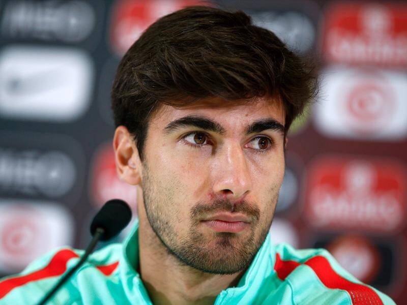 Portugal international Andre Gomes will stay at Everton in a five-year deal worth $A40 million.