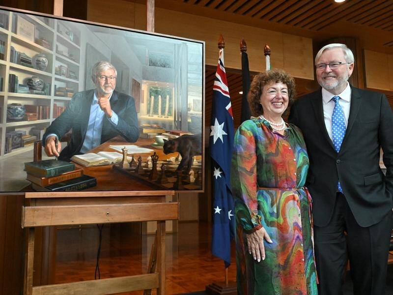 Former PM Kevin Rudd and wife Therese Rein at the unveiling of his portrait at Parliament House. (Mick Tsikas/AAP PHOTOS)
