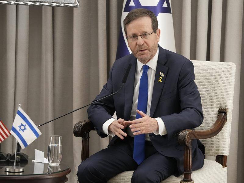 Israel's Isaac Herzog and Palestinian Mohammad Shtayyeh will attend the same German conference. (AP PHOTO)